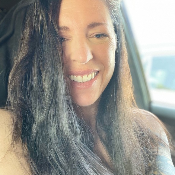 Meet your Posher, Tanya - Picture 1 of 1